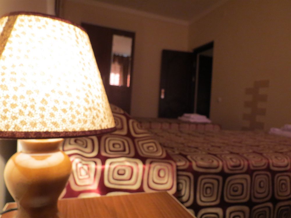 טשקנט Rohat Hotel Chilonzor מראה חיצוני תמונה