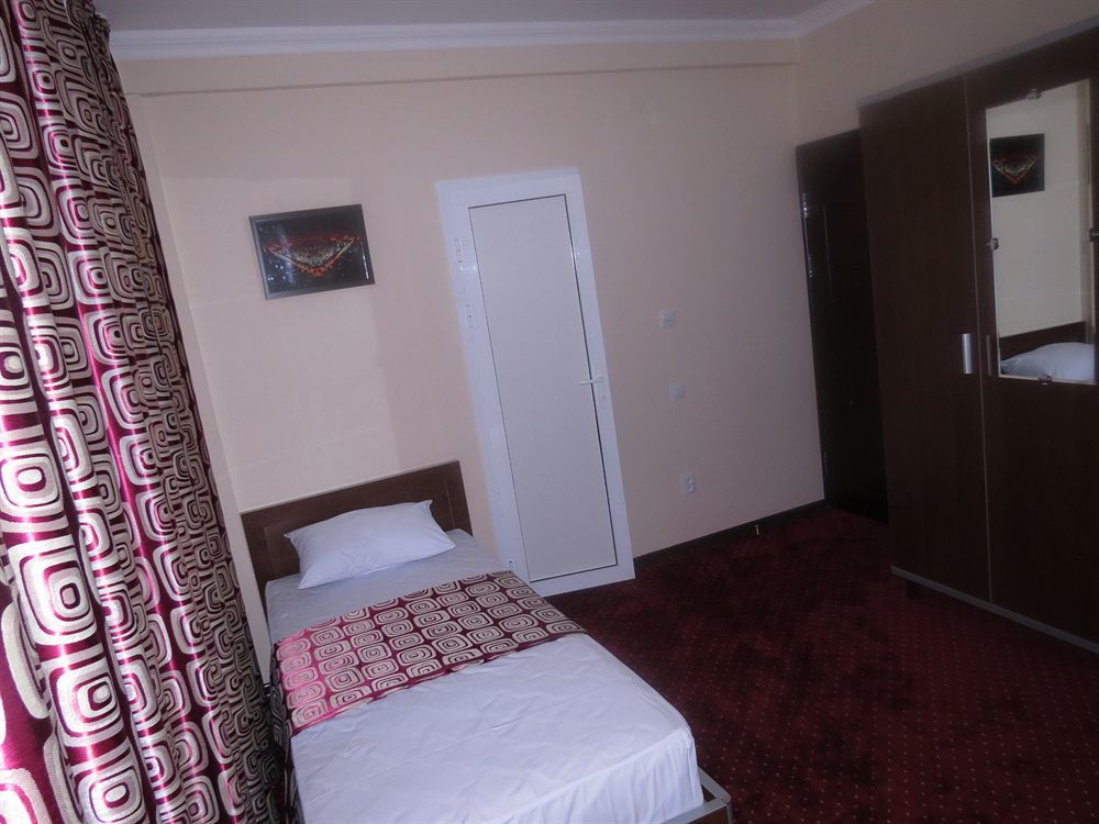טשקנט Rohat Hotel Chilonzor מראה חיצוני תמונה