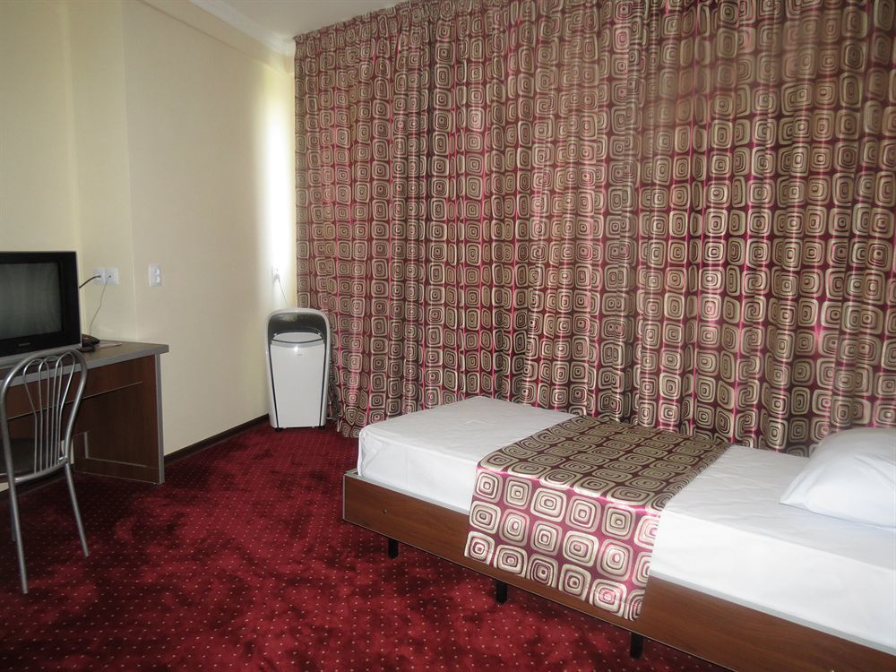טשקנט Rohat Hotel Chilonzor מראה חיצוני תמונה